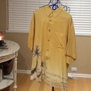 Graphic collar shirt